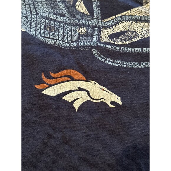 Denver Broncos Tshirt Helmet Logo T Shirt 2010 Blue NFL Football Size Large L - Picture 5 of 15